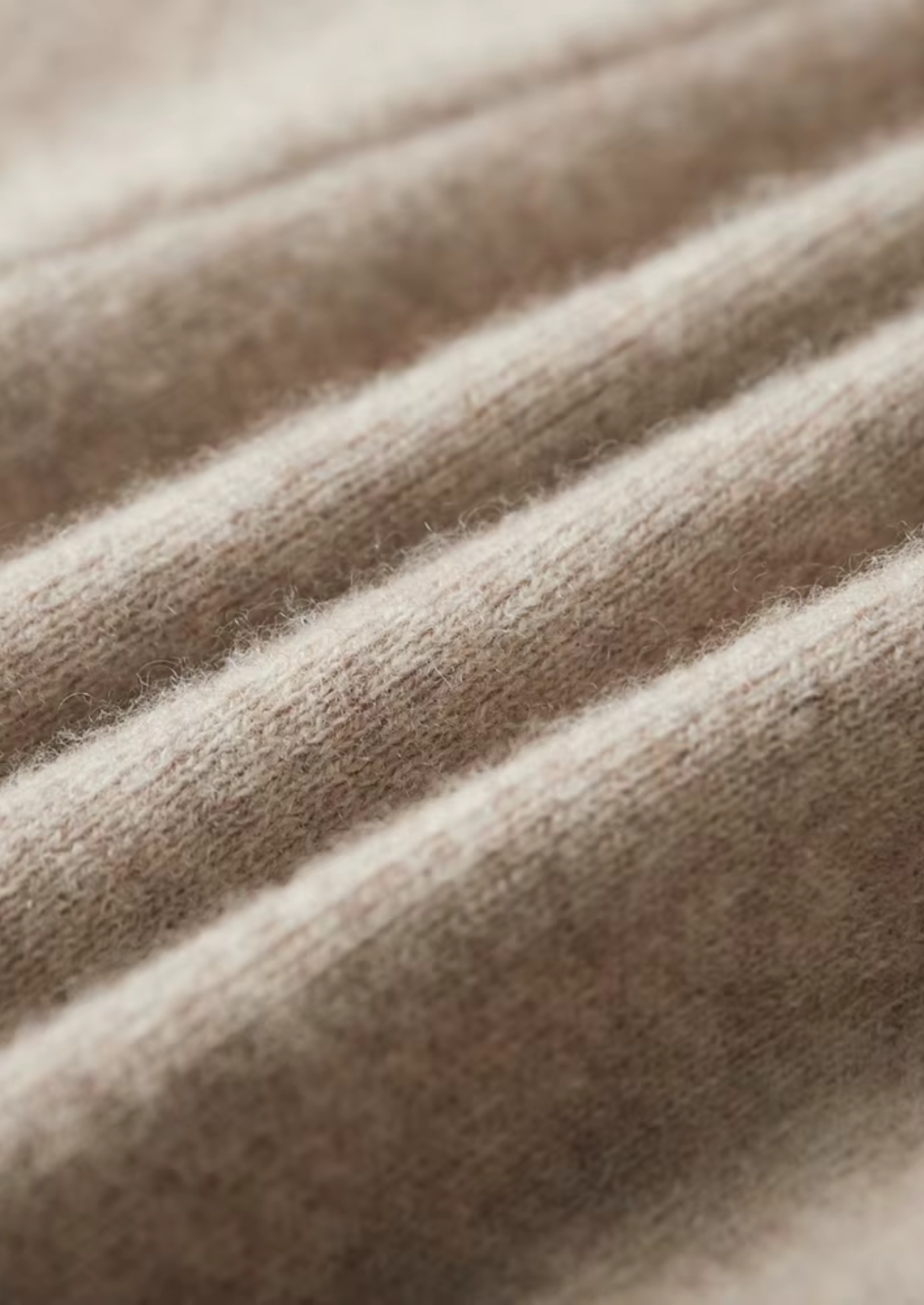 Pure Extra-Fine Merino Wool Sand Luzzo Set