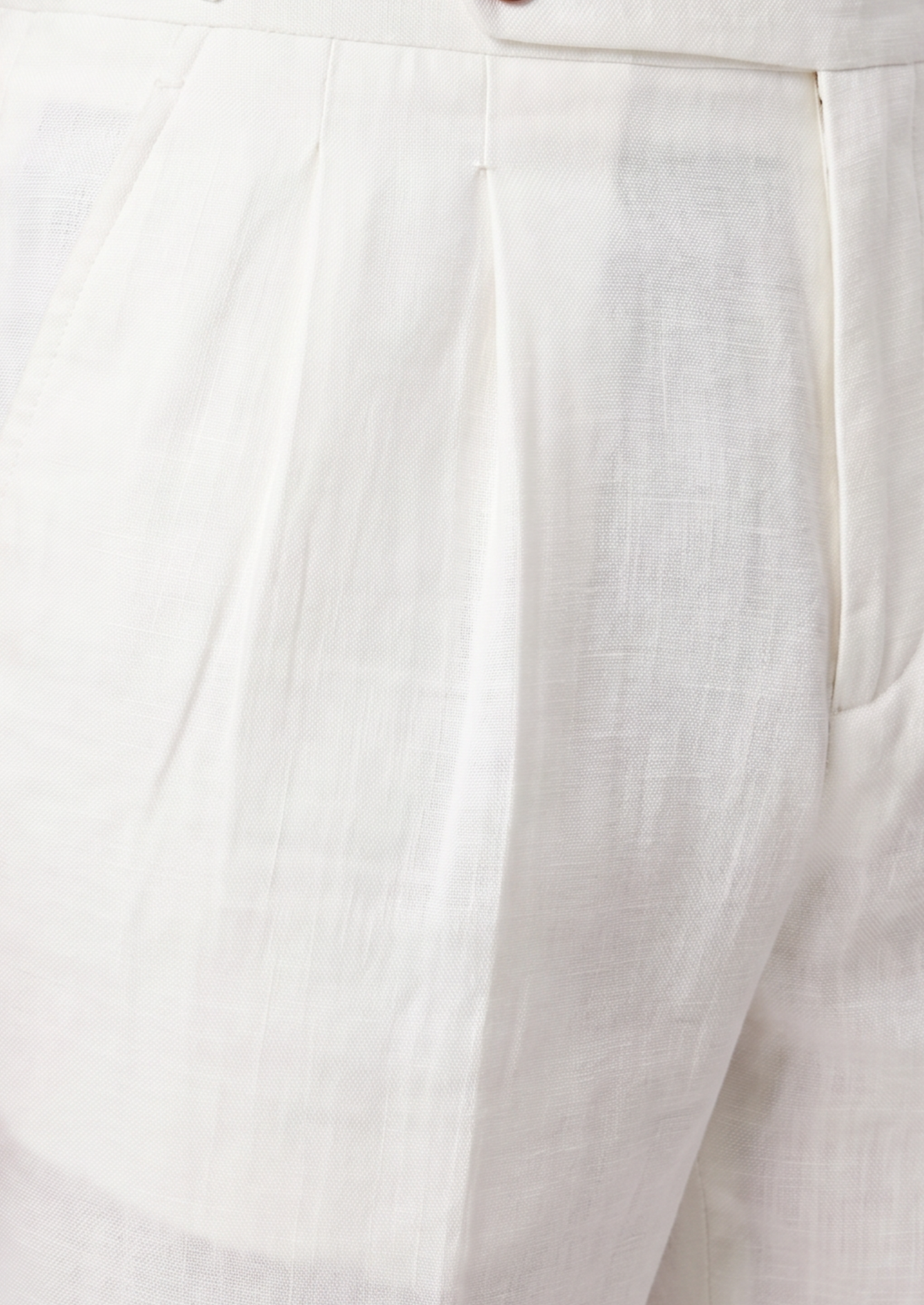 White Pleated Linen Seaside Shorts